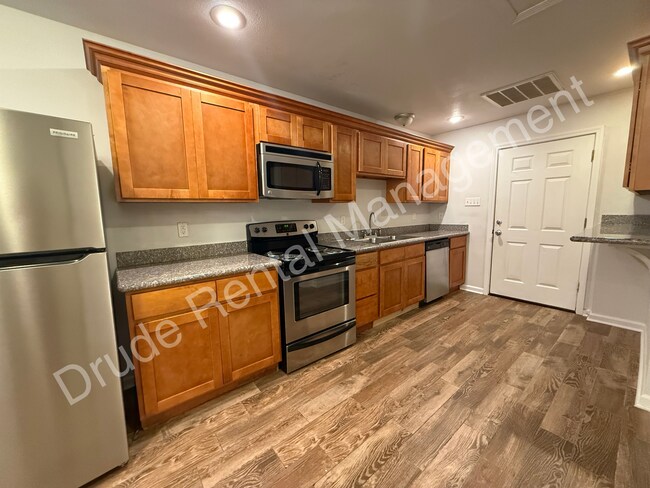 12461 Wardline Rd Unit 4