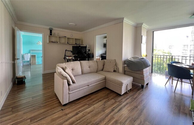 Photo - 16919 N Bay Rd Unidad 408