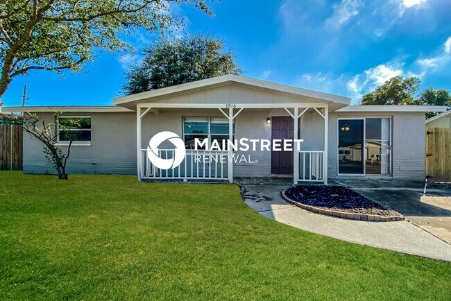 Building Photo - 3 Bedroom Pet-Friendly Home in Holiday, FL with Main Street Renewal