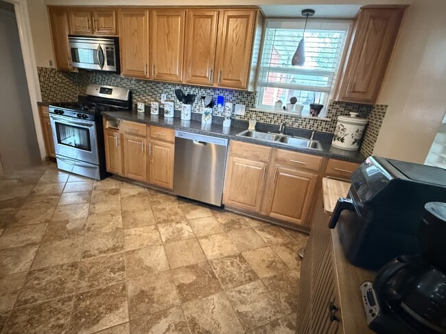 Photo - 10325 Newcombe Dr