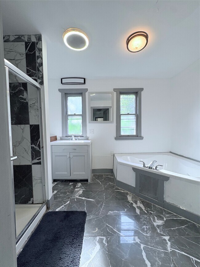 Photo - 171 Chapin St