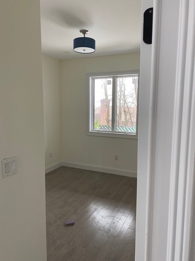 Photo - 24455 61st Ave Unit 1R
