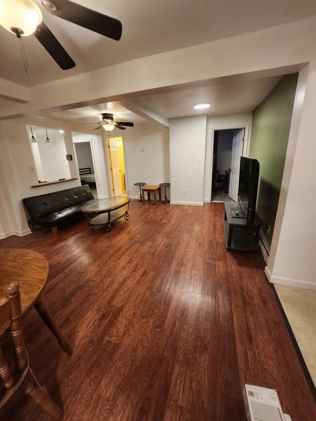 Photo - 61 Walnut Street
