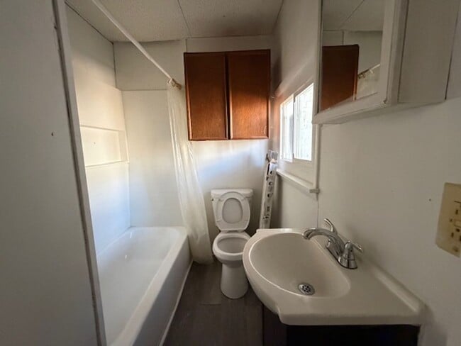 Photo - 347 E King St Unit 1st Floor