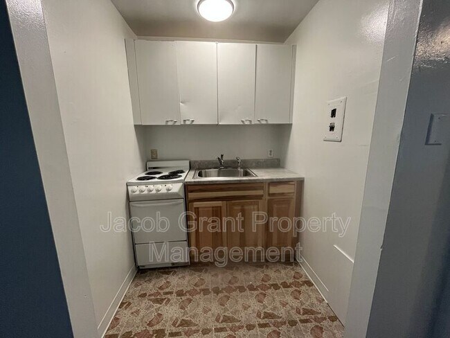 Photo - 675 Tiger Ave