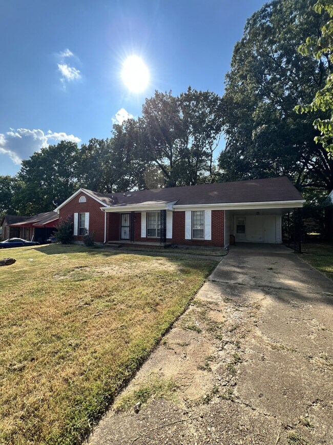 Photo - 3611 Naylor Dr