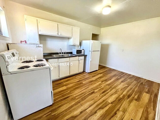 Photo - 2011 Milne St Unidad a