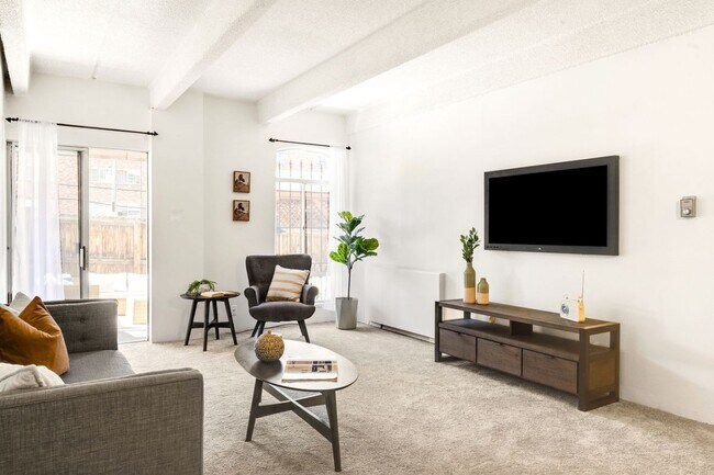 Photo - 1365 Columbine St Unit APT 103