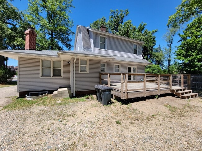 1444 South Bend Ave Unit 1