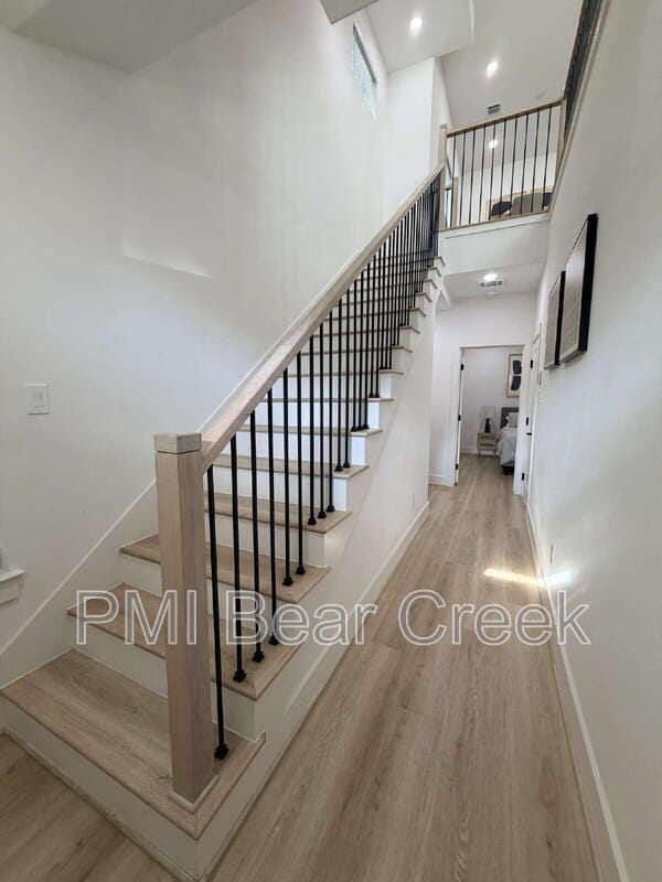 Photo - 2706 Cochran St
