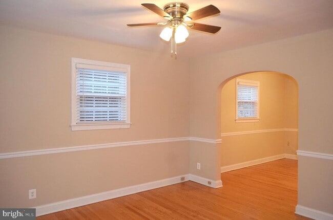 Photo - 206 S Courthouse Rd