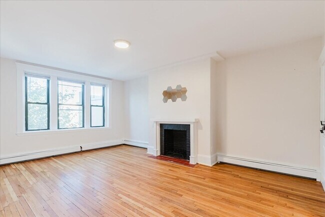 Photo - 1680 Commonwealth Ave Unit 2