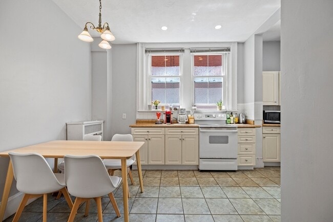 Photo - 265 Beacon St Unit 23##