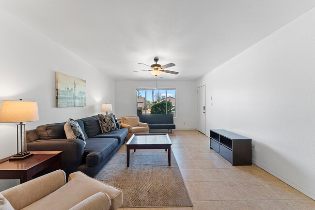 Photo - 5409 S Hazelton Ln