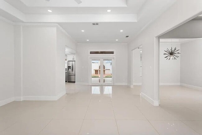 505 E Nassau Ave