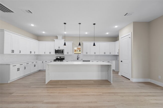Building Photo - 2607 Liguria Ln