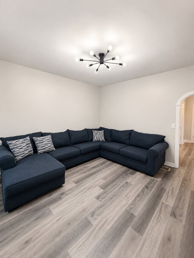 32 Benefit St Unit 1