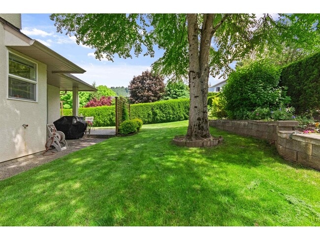 Photo - 46660 Sylvan Dr