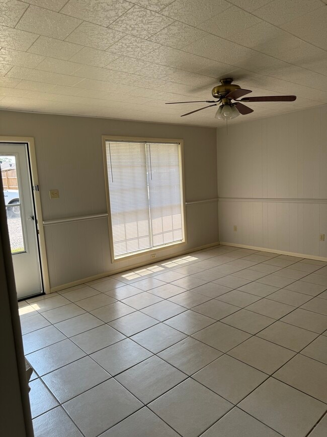 Photo - 5845 Pine Hill Dr