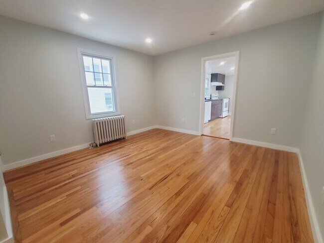 Photo - 21 Cushing St Unit 1
