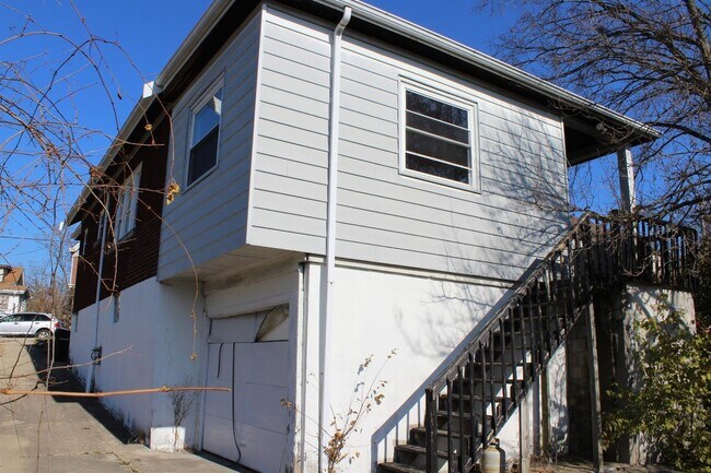 Photo - 2311 Nicholson Ave