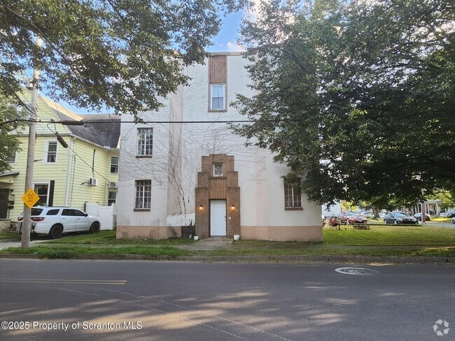 Building Photo - 264 Academy St Rental