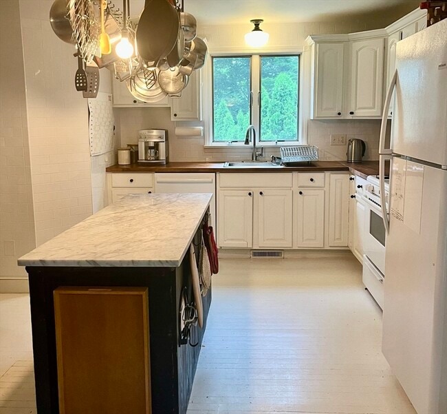 Photo - 5 High St Ct