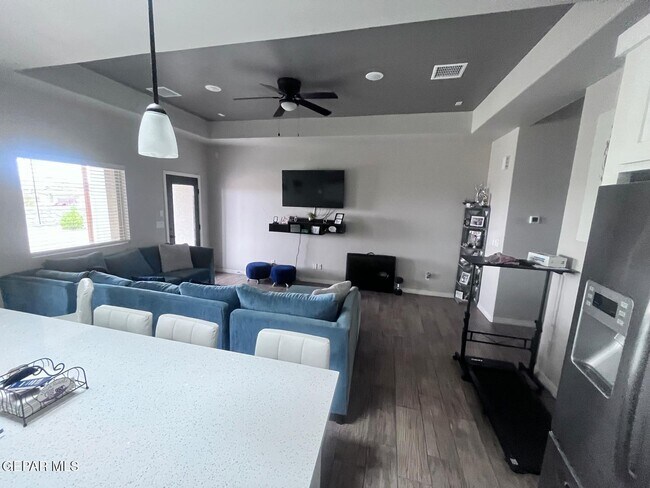 Photo - 12873 Haxby St