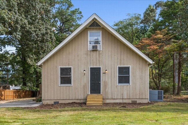 Photo - Contact Eric Rutherford at (757) 286-3742 for more information