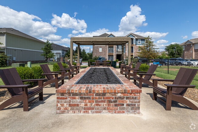 Firepit - Towne Park Apartments