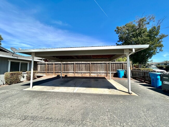 Photo - 1040 Caputo Ct Unit 1040-4