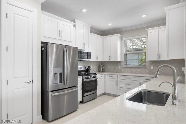 Photo - 15219 Tolmino St