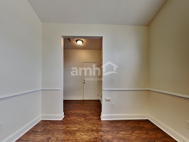 Photo - 126 Spindle Way
