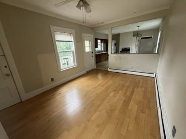 Photo - 39 Mayhew St Apartments Unit 2