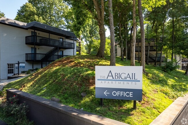 The Abigail Signage to Leasing Office