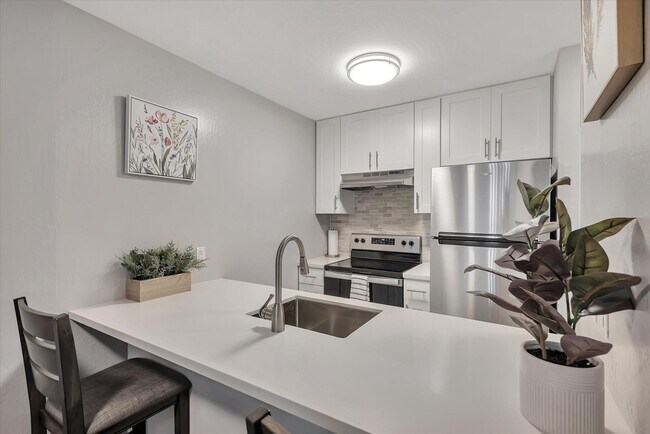 Alida Manor Apartments