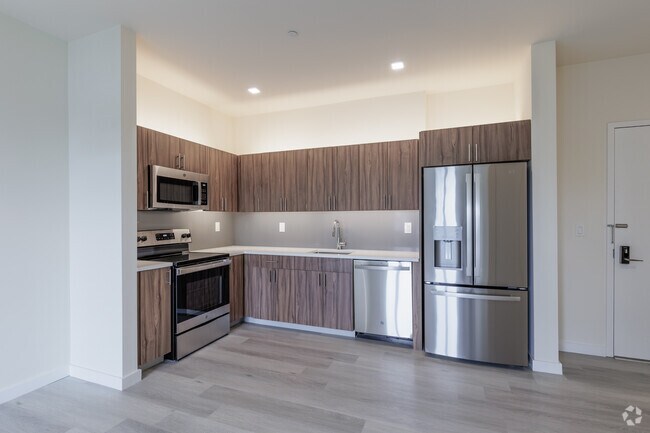 2BR 2BA - 894SF