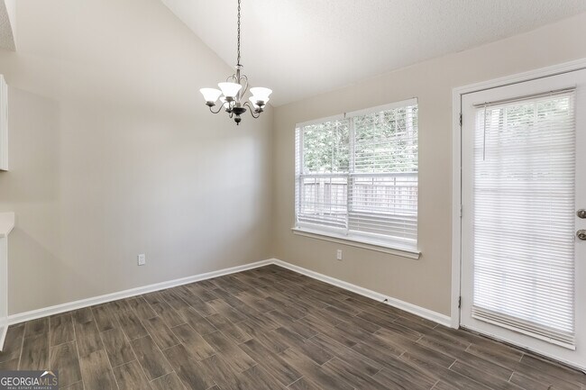 Photo - 4630 Thermal Ct