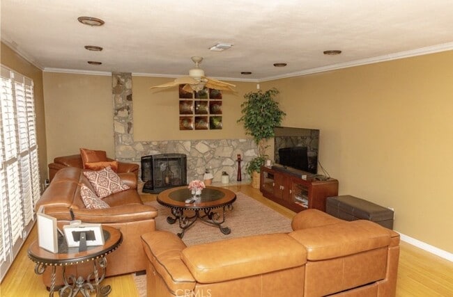 Photo - 24314 Berendo Ave
