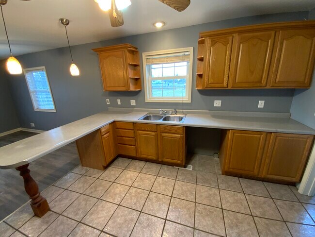 Photo - 612 E Mc Neil Ave