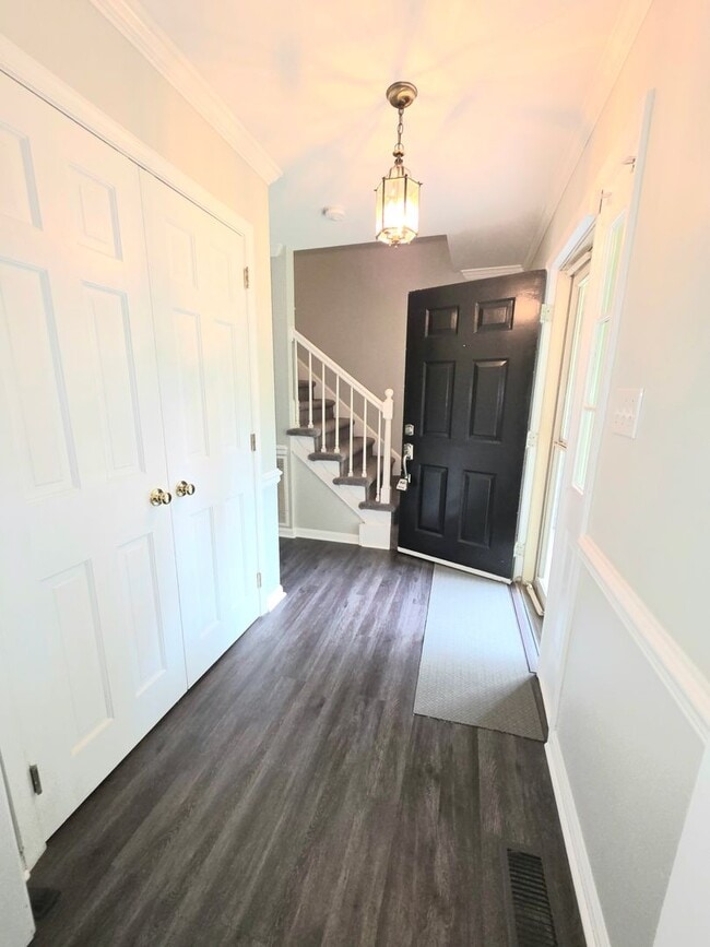 Photo - 415 Rosewood Ln