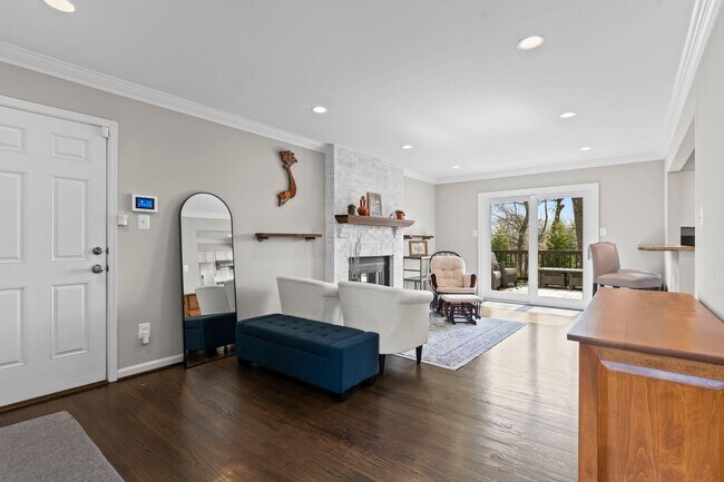 Photo - 5 bd/3.5 bath sprawling home on quiet West Falls Church cul-de-sac.