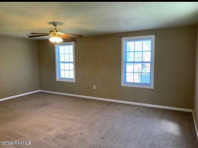 Photo - 1003 School St Unit B