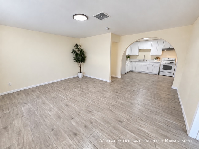 Photo - 6518 N 61st Dr