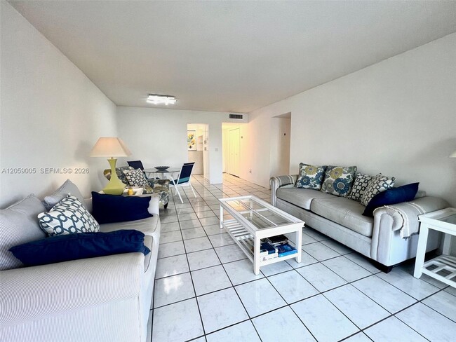 Photo - 3030 Marcos Dr Unit T302