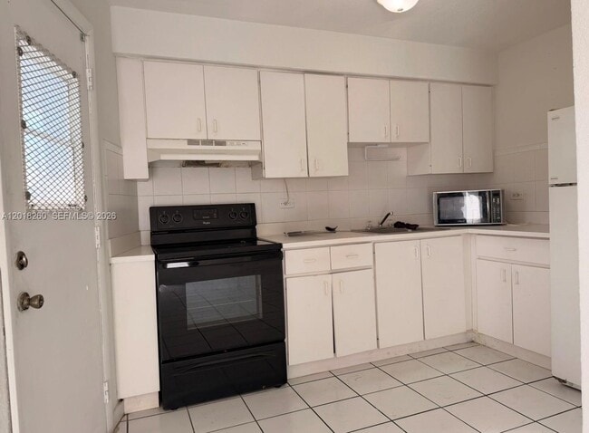 Photo - 1610 NW N River Dr Unit 303