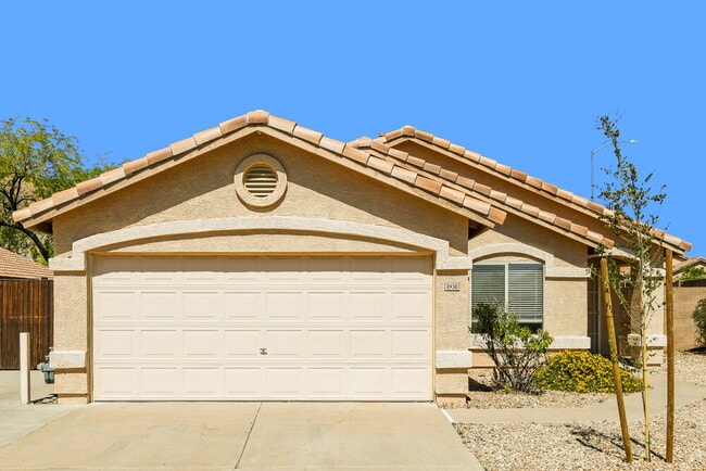 Building Photo - 8930 E Fountain St