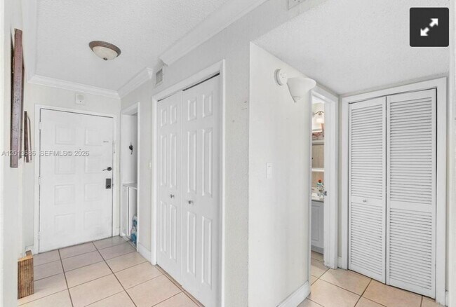 6950 Miami Gardens Dr Unit 506