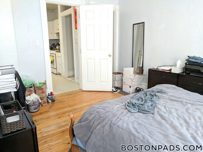 Photo - 168 Hillside St Unit 2