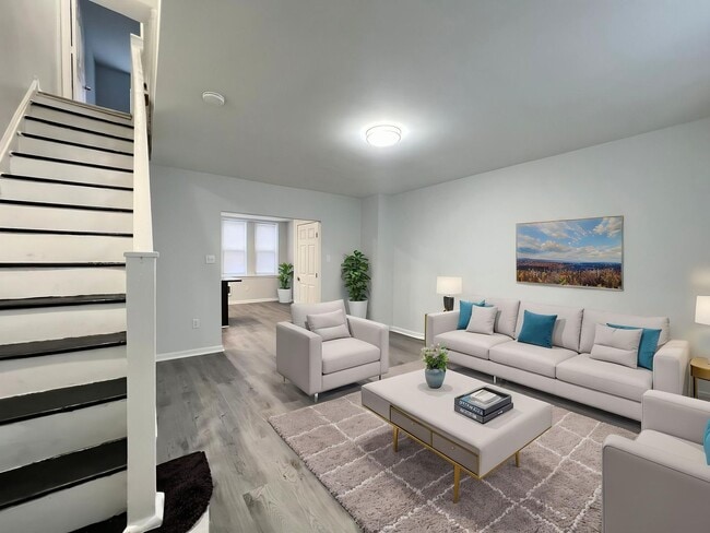 Remodeled Large 3bd/1 House with Rear yard... - Remodeled Large 3bd/1 House with Rear yard...